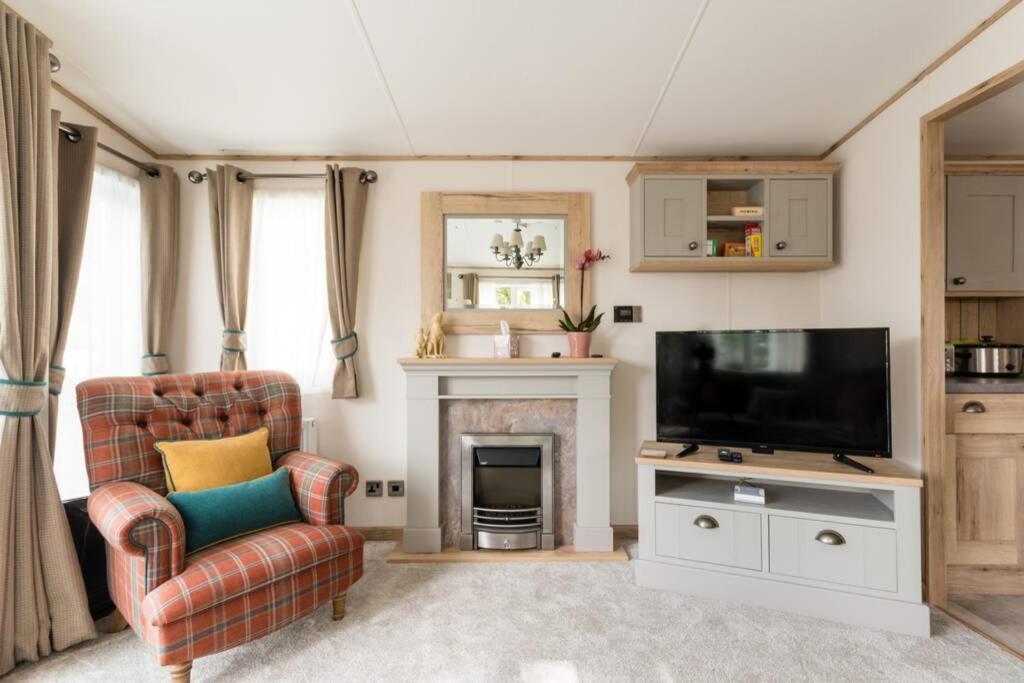 The Warren Villa South Cerney Bagian luar foto