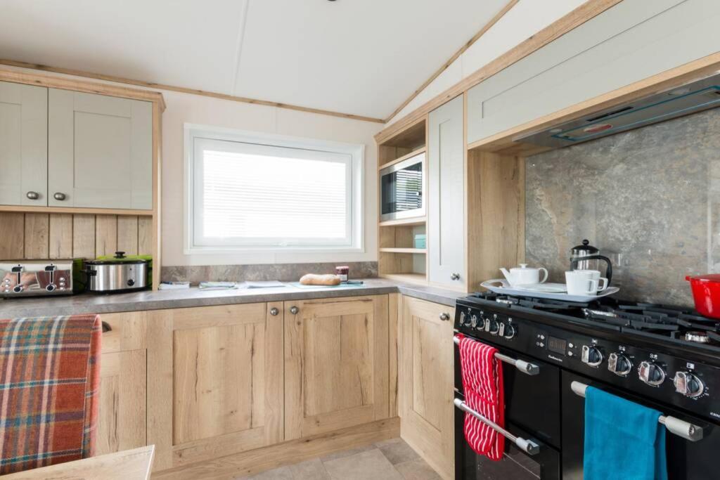 The Warren Villa South Cerney Bagian luar foto